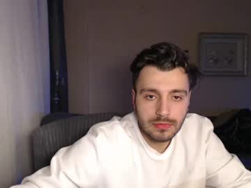 See 2handsomeman online Now @ wank.ch