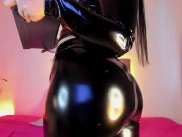 See _marie__ online Now @ wank.ch