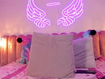 See _scarletmoore online Now @ wank.ch