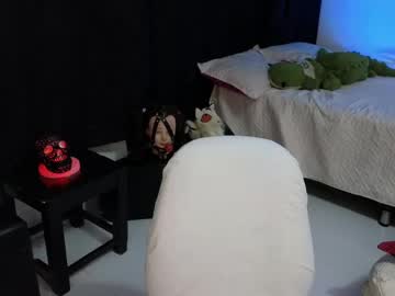 See _sofiapink online Now @ wank.ch