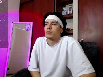 See Aaron_sanz_ online Now @ wank.ch