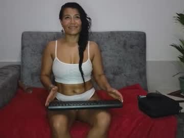 See Adahira08 online Now @ wank.ch