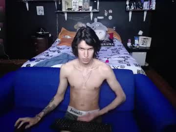See Adam_and_abby_ online Now @ wank.ch