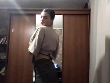 See Adelinehaefner online Now @ wank.ch