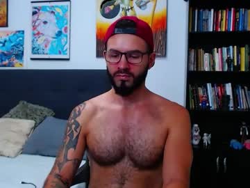 See Akiles_r online Now @ wank.ch
