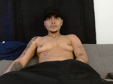 See Alan_stark online Now @ wank.ch