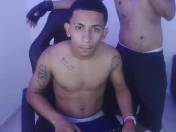 See Alphas_latins online Now @ wank.ch