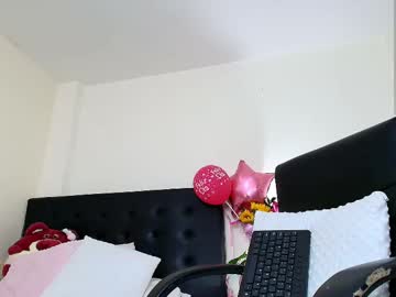 See Amabella_w online Now @ wank.ch