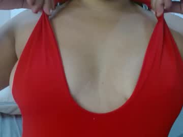 See Amaia_888 online Now @ wank.ch