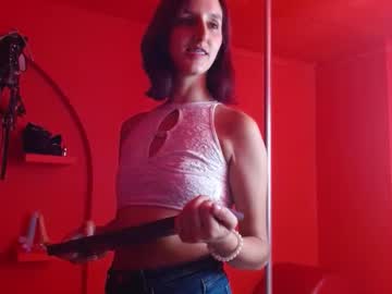 See Ambar_roux1 online Now @ wank.ch