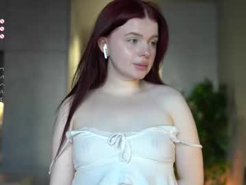 See Ambershoney online Now @ wank.ch