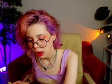 See Amityblight online Now @ wank.ch