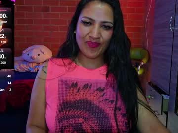 See Ammy_stones1 online Now @ wank.ch