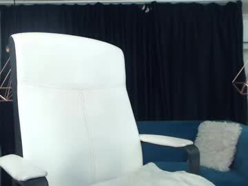 See Andrahart_ online Now @ wank.ch