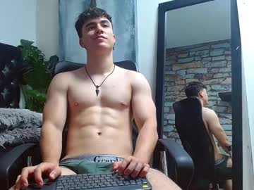 See Andre_parker online Now @ wank.ch
