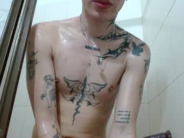 See Andreewwolffman online Now @ wank.ch