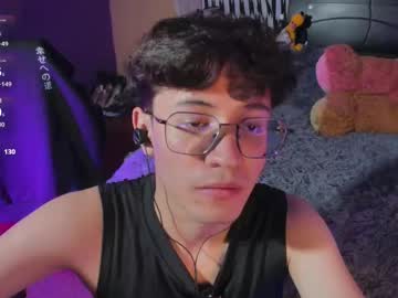 See Angelito18_twink online Now @ wank.ch