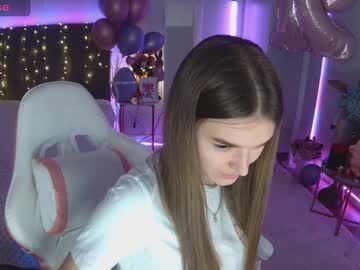 See Ann_woood online Now @ wank.ch