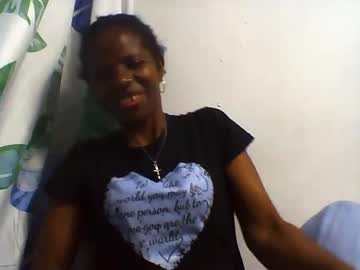 See Anselmee online Now @ wank.ch