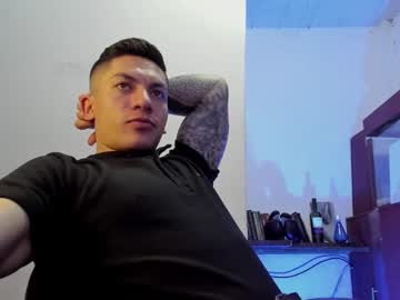 See Aquiles_51 online Now @ wank.ch