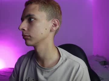 See Archi_love online Now @ wank.ch