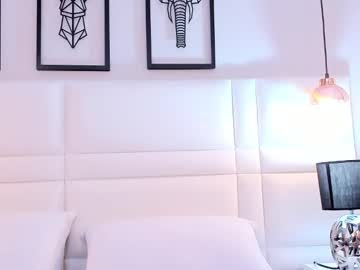 See Ari_lynn_ online Now @ wank.ch