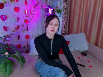 See Ariellemckoon online Now @ wank.ch