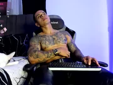 See Arondark online Now @ wank.ch