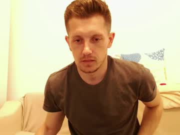 See Arromwilliam90 online Now @ wank.ch