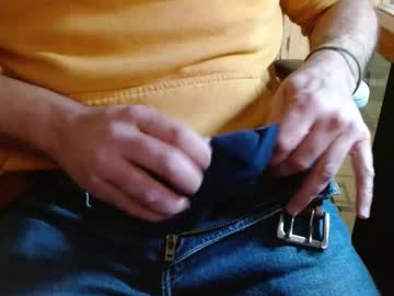 See Arrrr3 online Now @ wank.ch