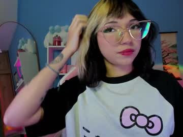 See Artic_love online Now @ wank.ch