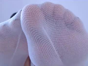 See Ash_nicefeet online Now @ wank.ch