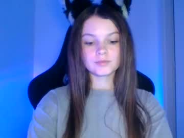 See Astradream_ online Now @ wank.ch