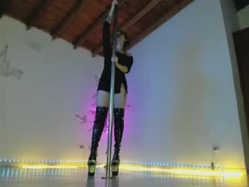 See Aurabonett online Now @ wank.ch