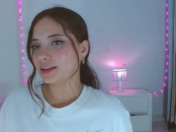 See Aurora_lenovic online Now @ wank.ch