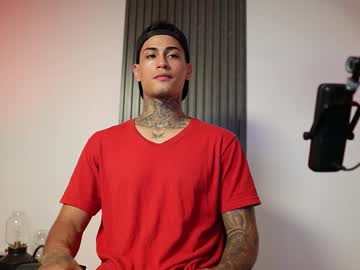 See Axel_villa online Now @ wank.ch