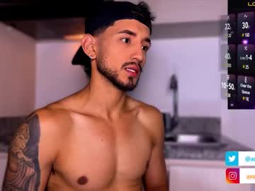 See Axelking13 online Now @ wank.ch