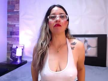 See Azaahara_ online Now @ wank.ch