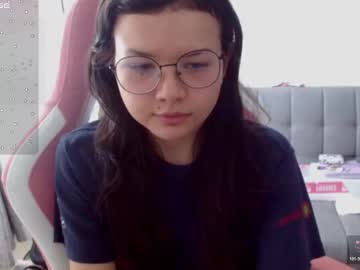 See Azu_chan online Now @ wank.ch