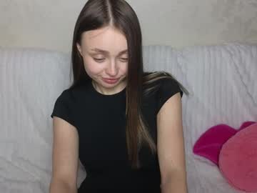 See Baby_emmaa online Now @ wank.ch