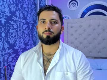 See Bear_mao_ online Now @ wank.ch