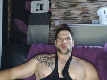 See Bigboyband online Now @ wank.ch