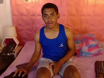 See Black__hot online Now @ wank.ch
