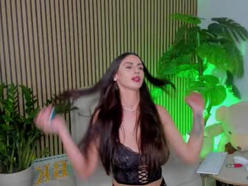 See Blessedwithbust online Now @ wank.ch