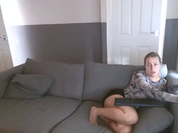 See Bunnyela online Now @ wank.ch