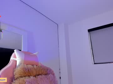 See Caro_sanchezz online Now @ wank.ch