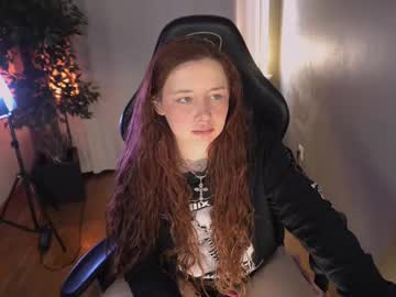 See Carolina_winter online Now @ wank.ch