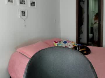 See Carolina_zaens online Now @ wank.ch