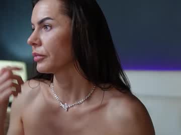 See Celineheaven online Now @ wank.ch