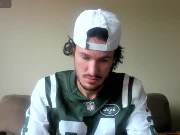 See Chadpowerz online Now @ wank.ch